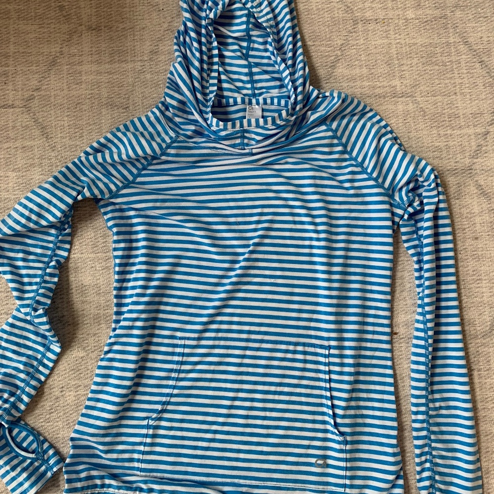 Gapfit long sleeve hoodie